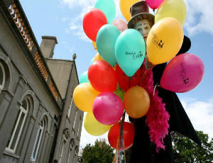 Street Theatre Ireland Stilt Walker